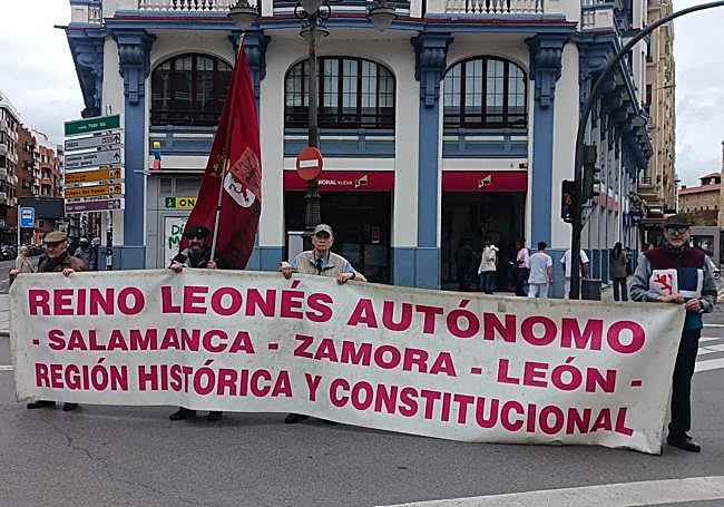 Históricos leonesistas recuerdan este 2025 aquel 4 de mayo de hace 41 años