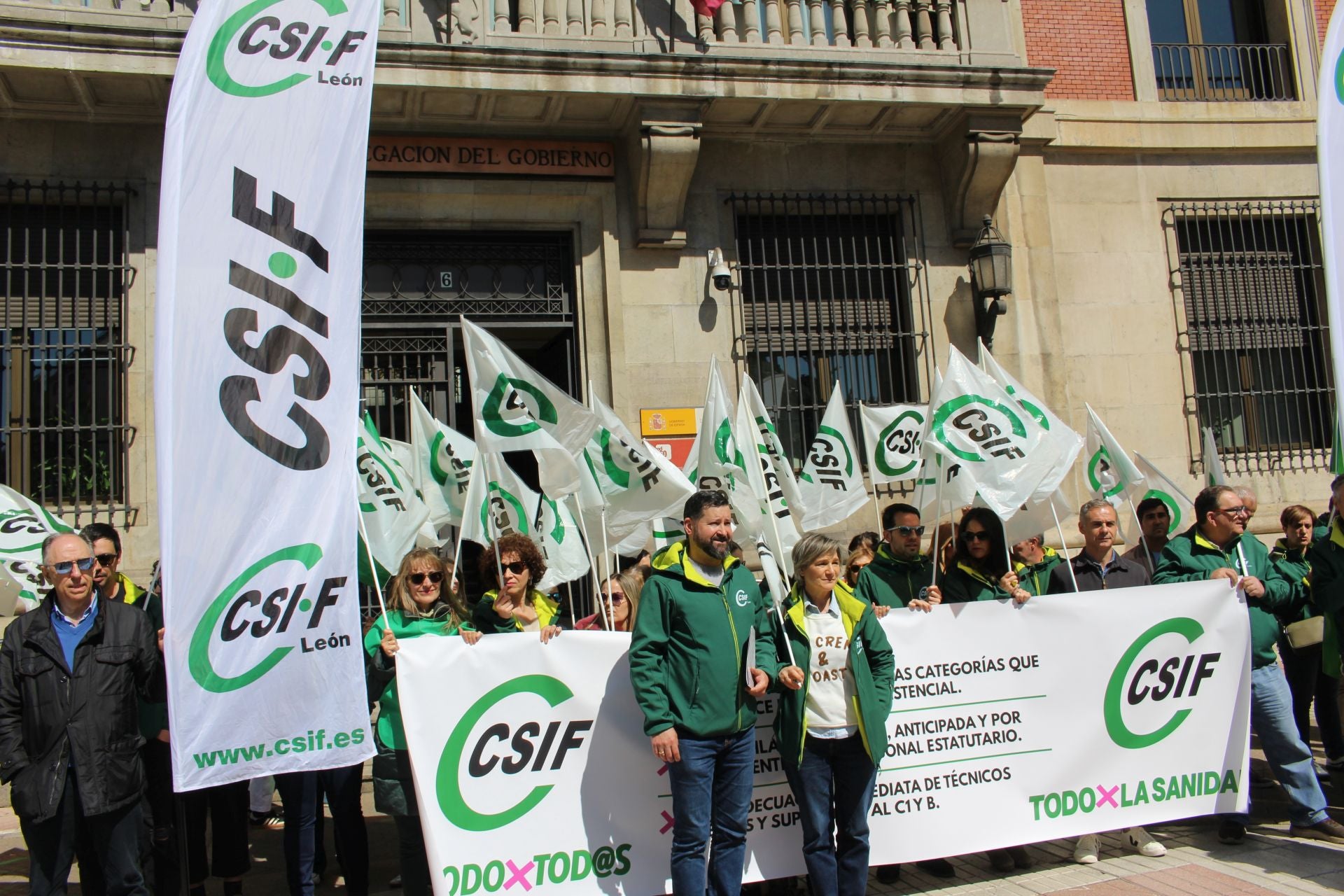 Los sanitarios de León reclaman mejoras en su estatuto