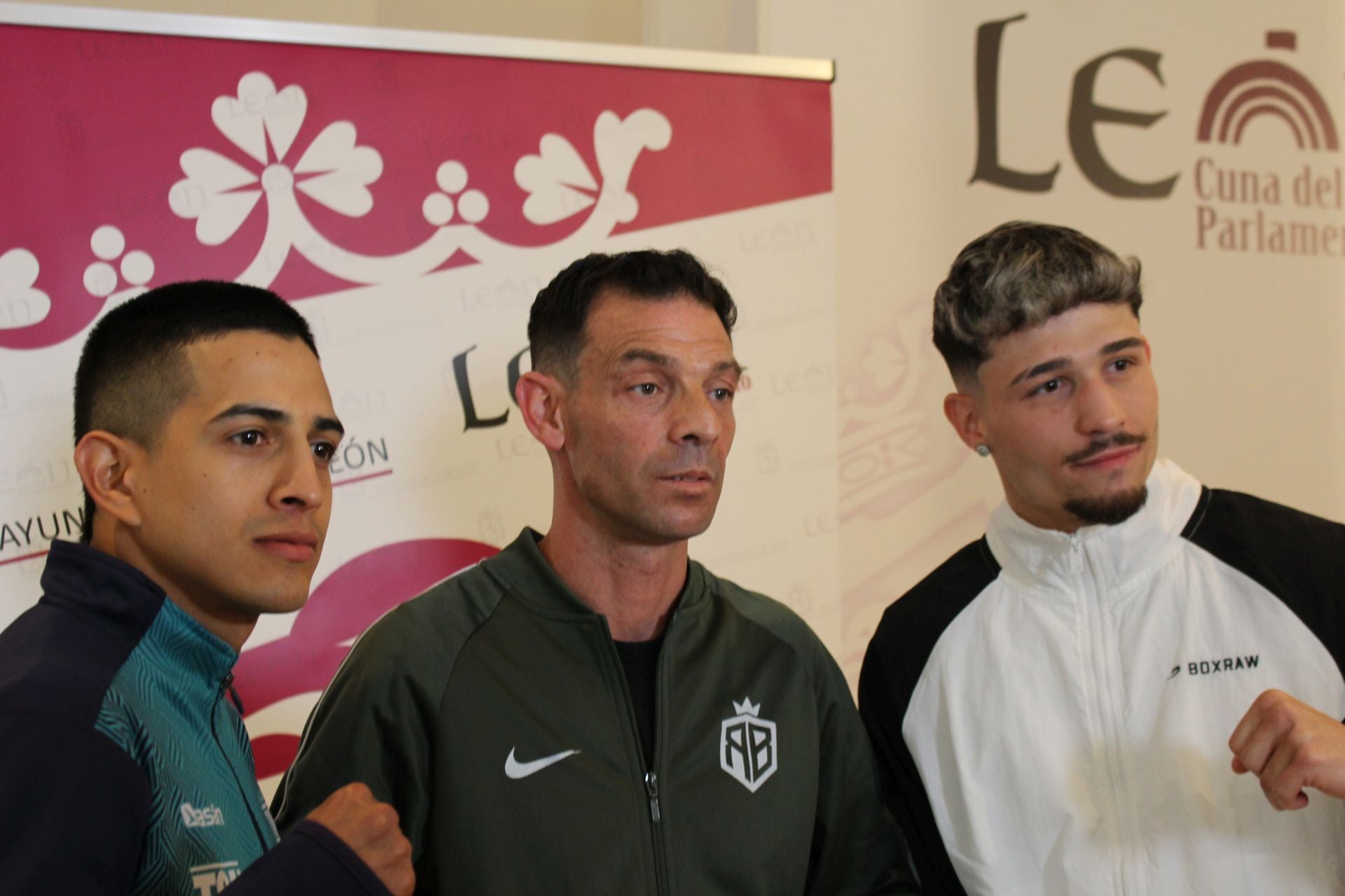 Barrul calienta el combate con Zabala por todo León