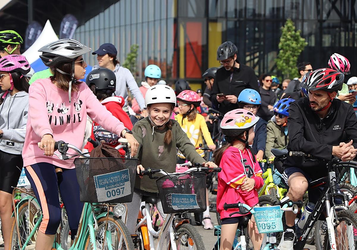 Participantes en la Familia sobre Ruedas del año pasado