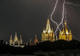 Tormenta sobre la ciudad de León.