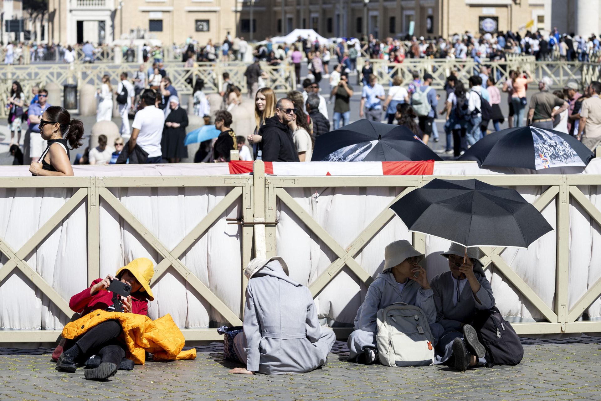 Así se vivió en la plaza de San Pedro la elección del nuevo Papa