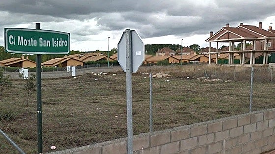 Sareb saca a subasta cuatro chalets en un pueblo de León por una deuda de 1,2 millones