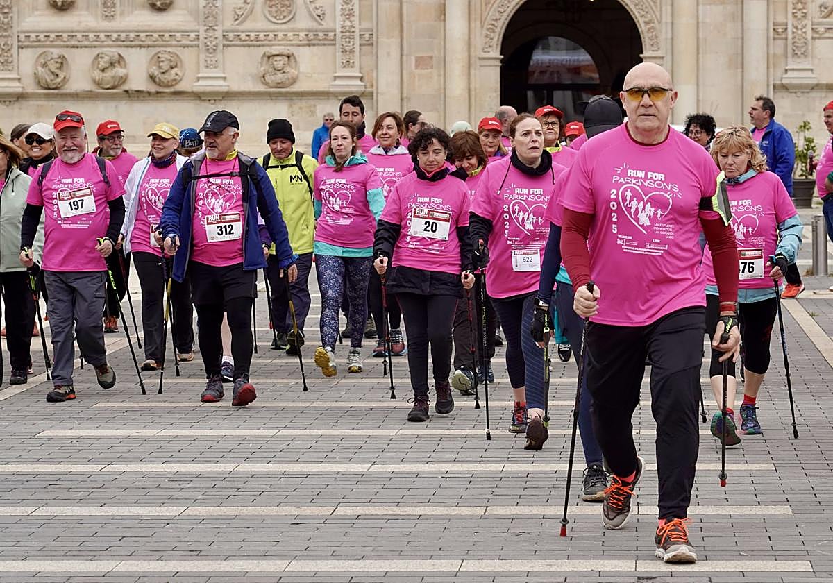 Las imágenes de la carrera del Día Mundial del Parkinson en León