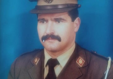 Emotivo adiós a 44 años de servicio: «Recuerdo patrullar ocho horas a pie y con malas transmisiones»