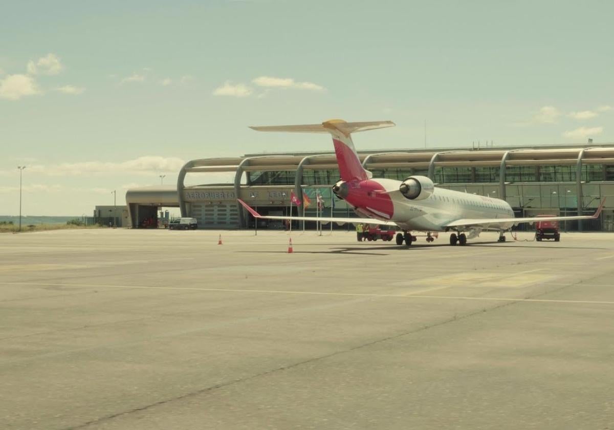 León supera a Valladolid en tráfico de pasajeros en su aeropuerto