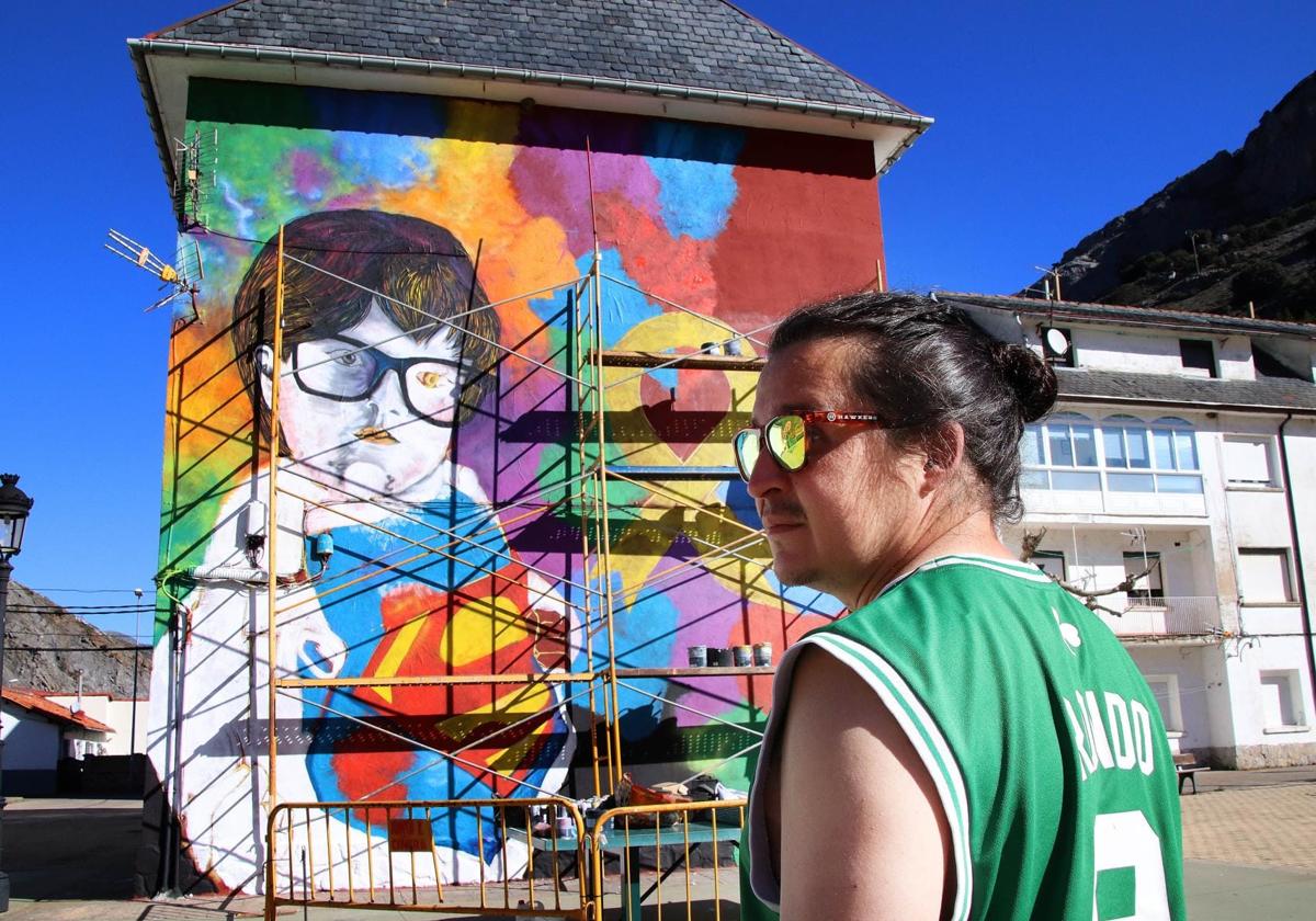El artista local Sergio Canga es uno de los organizadores.