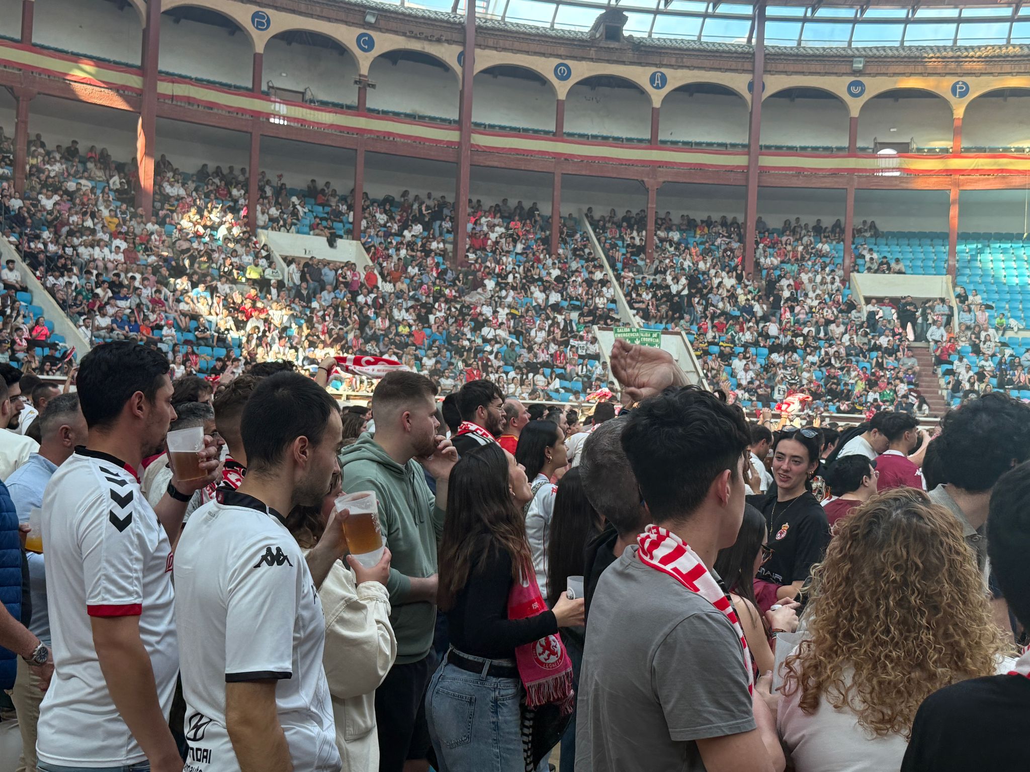 Así se vivió el derbi en el León Arena