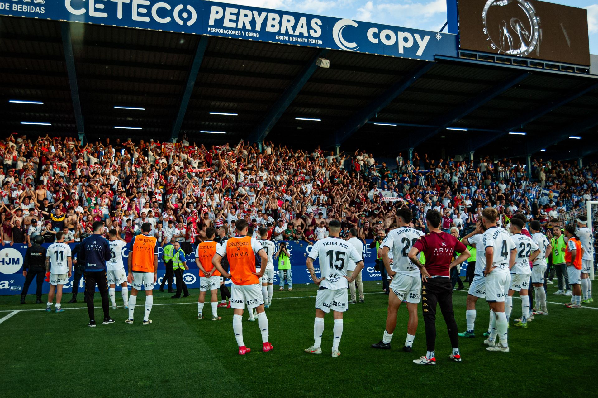 Las mejores imágenes del derbi entre Ponferradina y Cultural