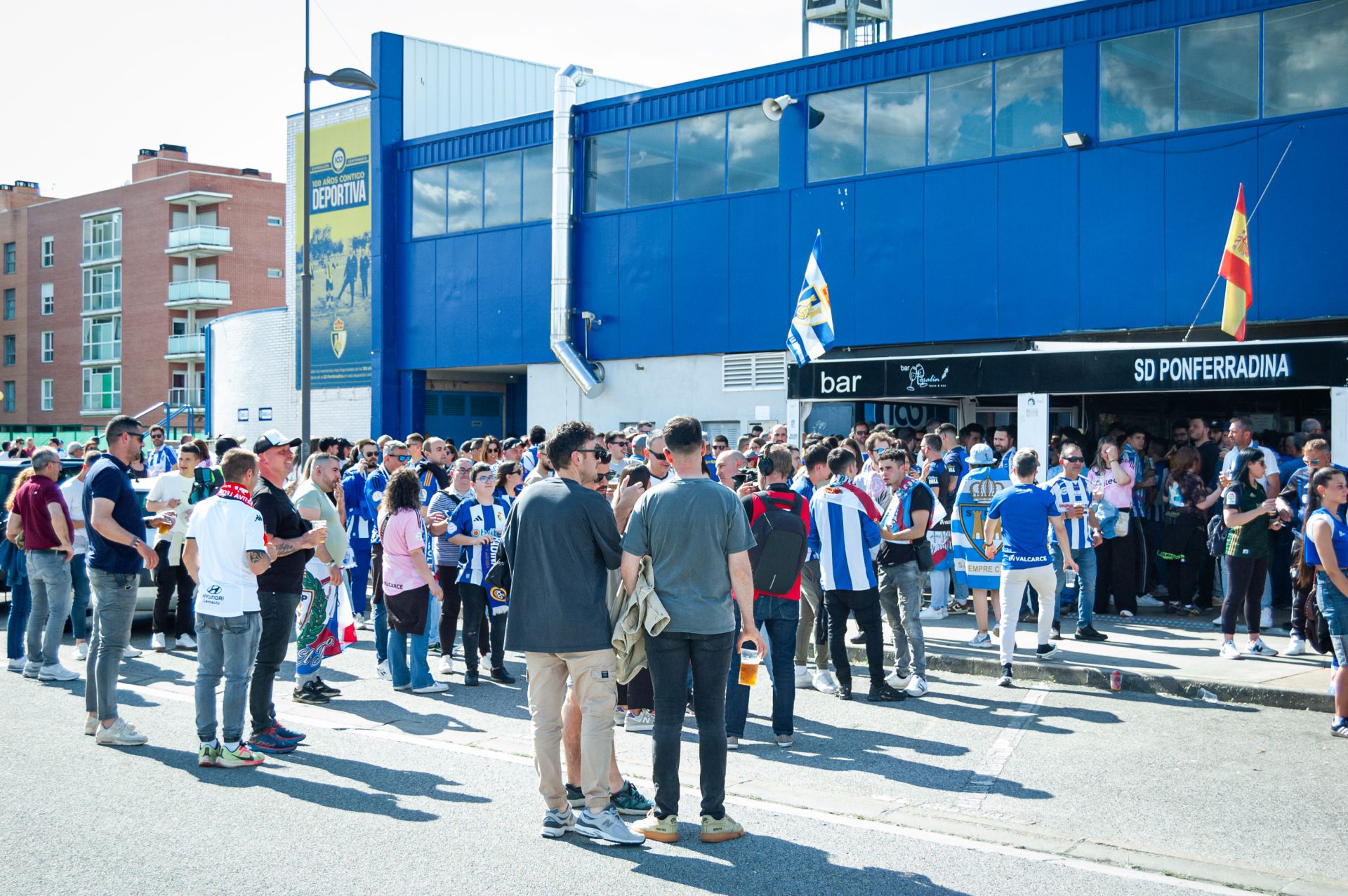 Las mejores imágenes del derbi entre Ponferradina y Cultural
