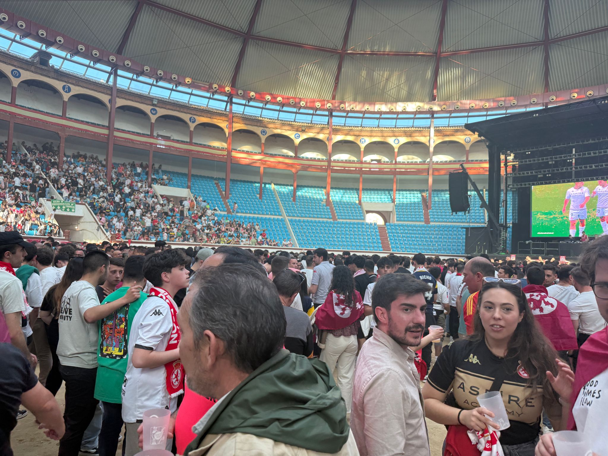 Así se vivió el derbi en el León Arena
