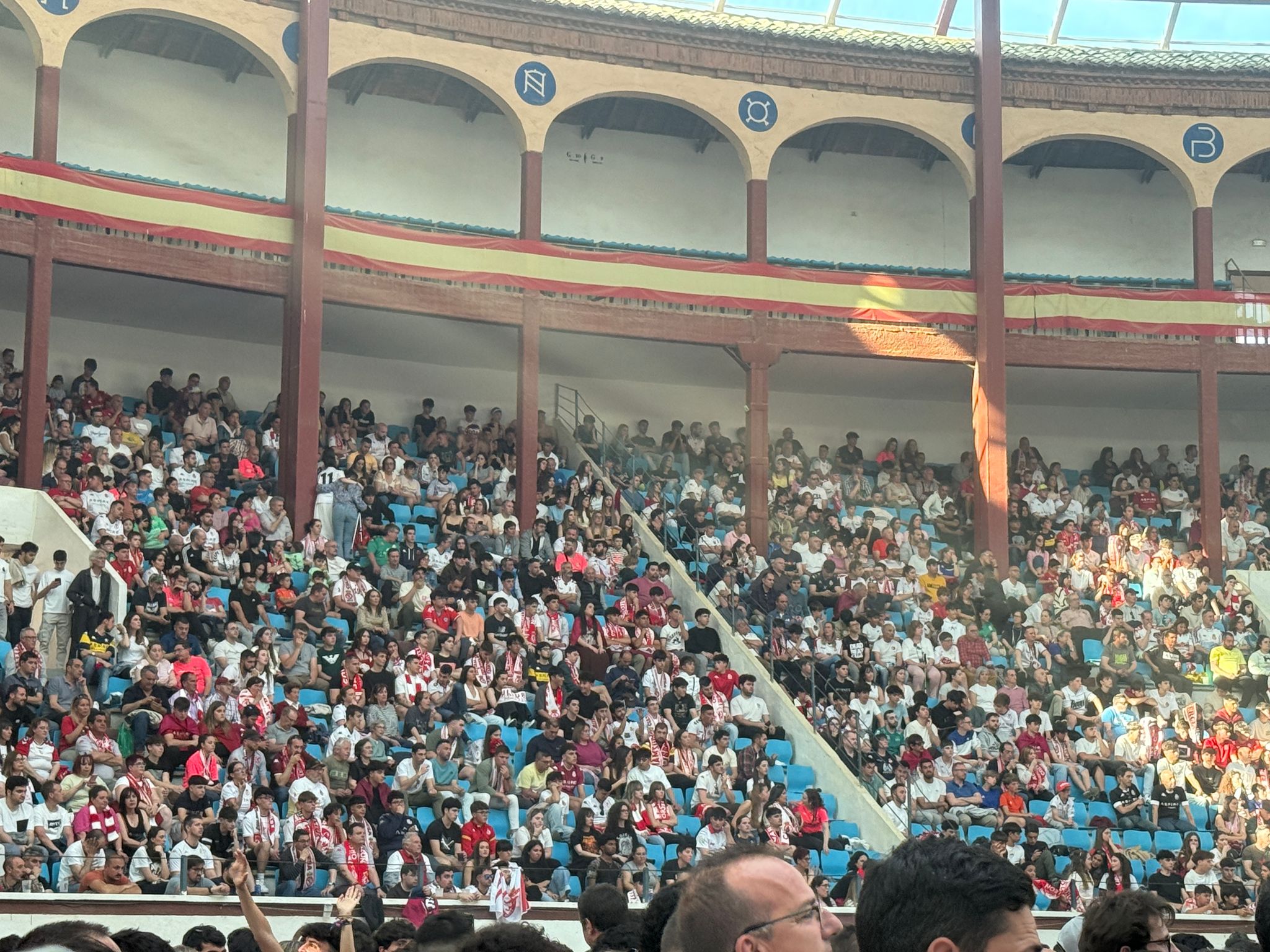 Todas las imágenes del derbi en el León Arena.