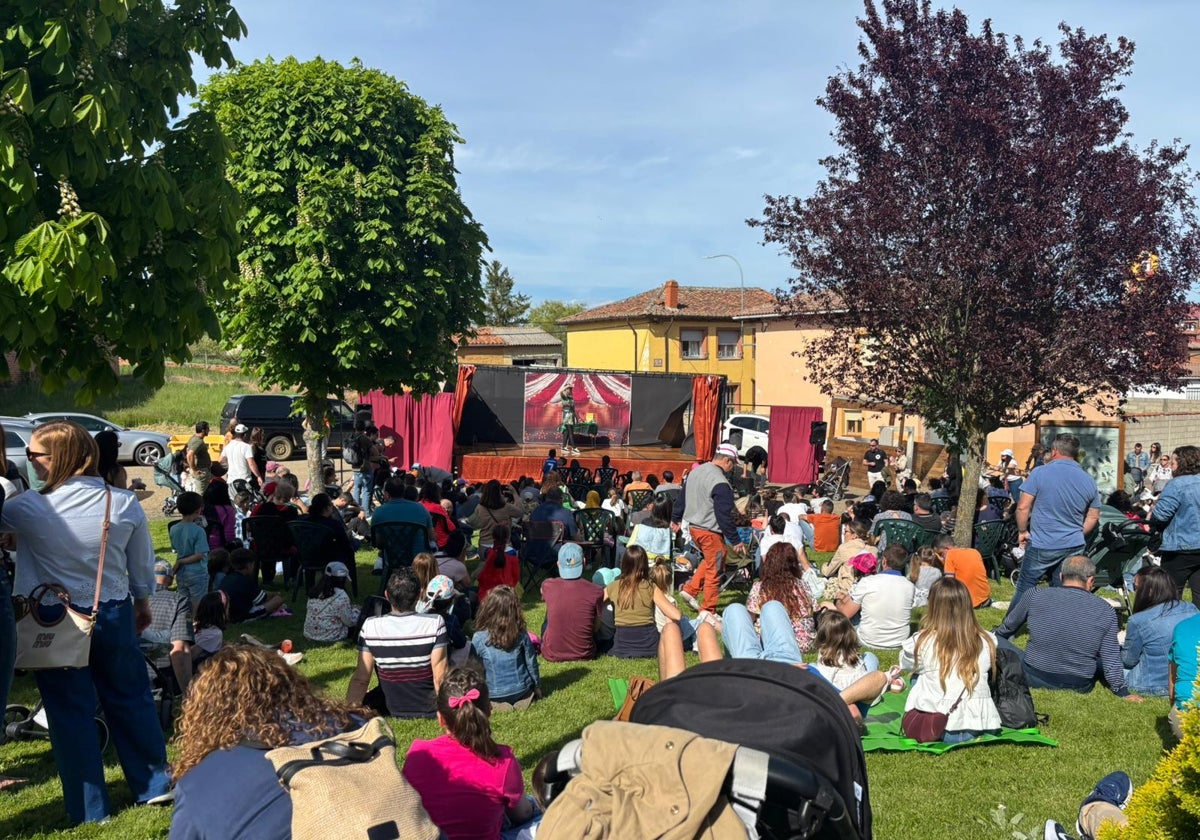 Miles de niños vivieron una tarde mágica en Almanza
