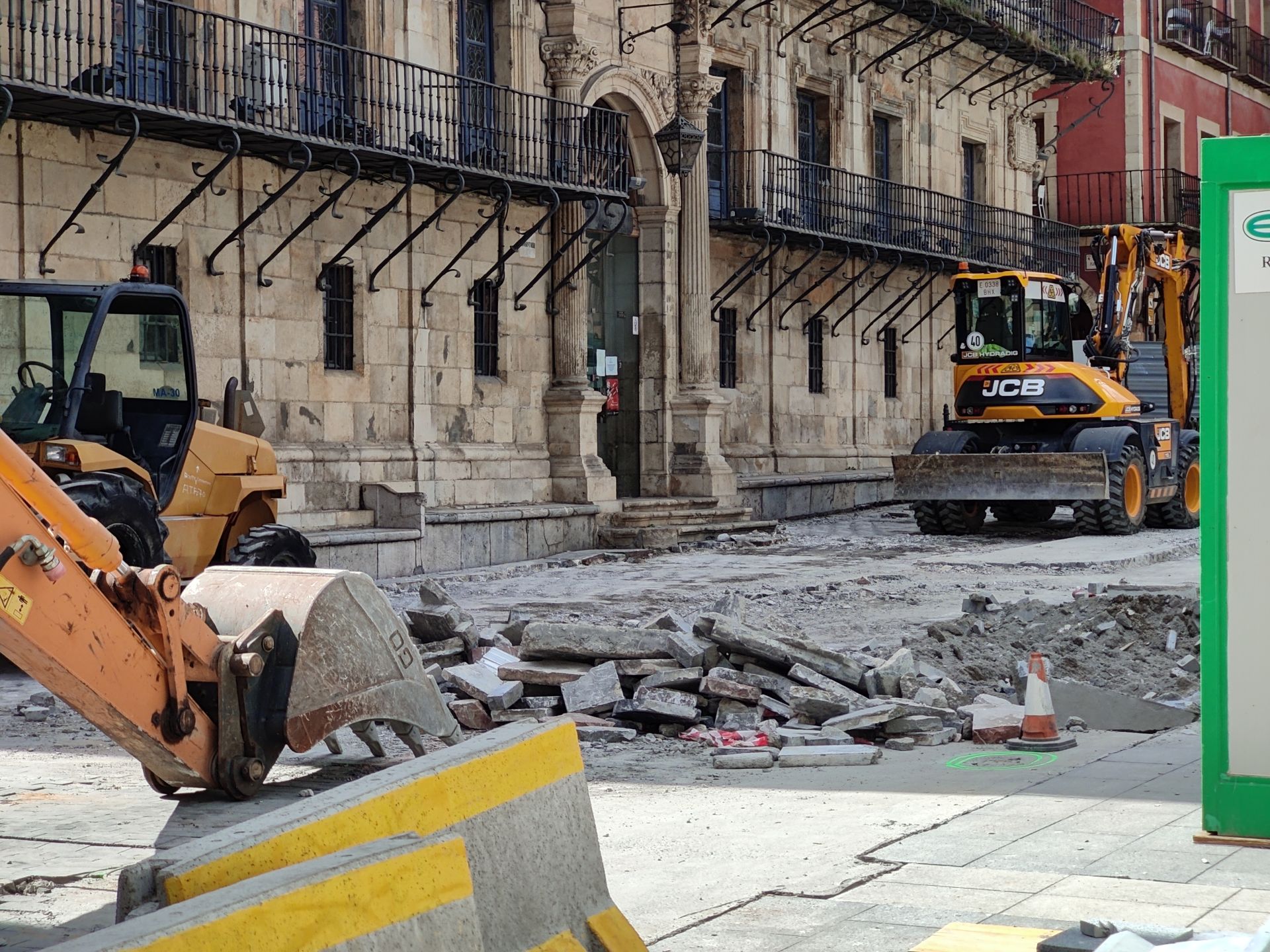 Comienza la tercera fase de las obras en la plaza Mayor de León