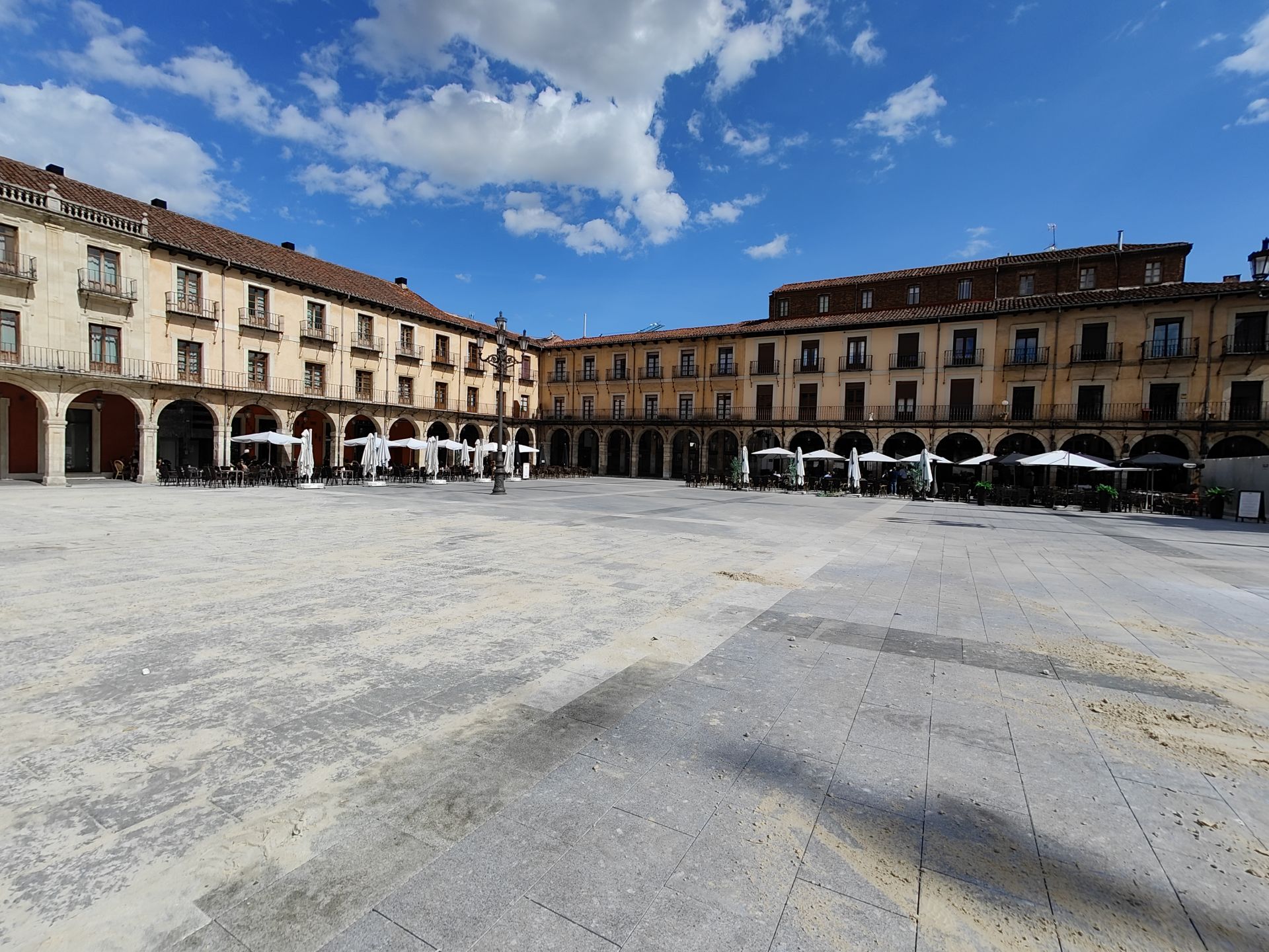 Comienza la tercera fase de las obras en la plaza Mayor de León