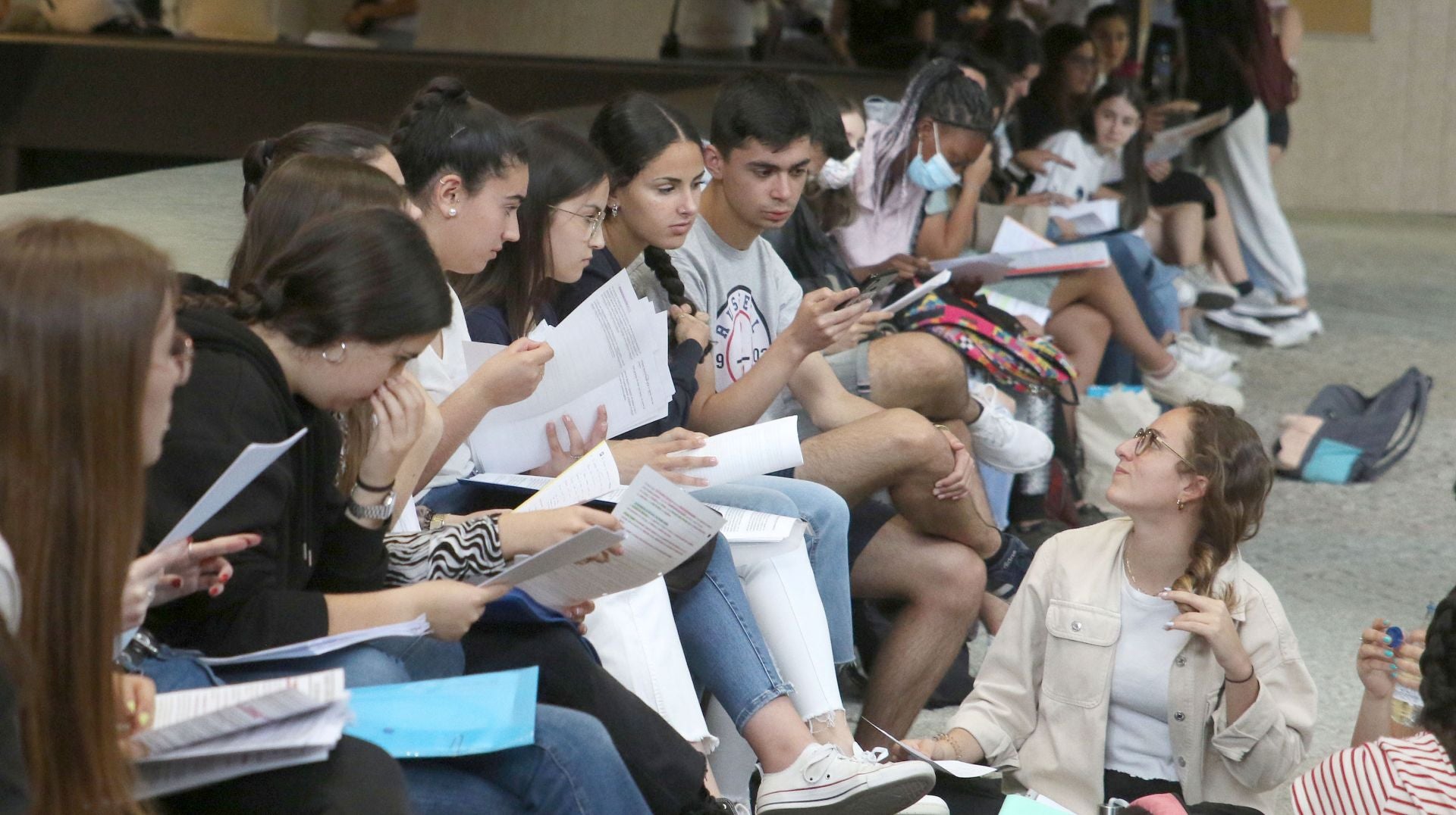 Los estudiantes se preparan la Prueba de Acceso a la Universidad (PAU)
