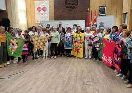 Mujeres del municipio de Villaquilambre que han colaborado en su decoración