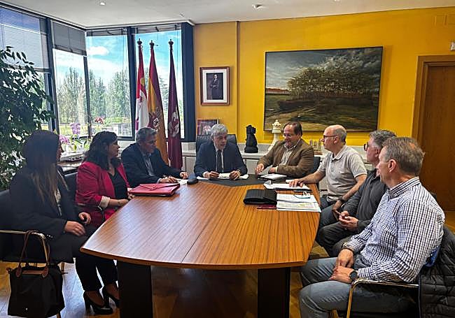 Reunión con la Junta.