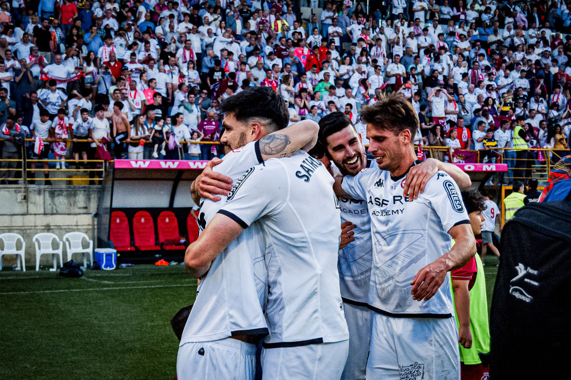 Así vivió el Reino de León el ascenso, en imágenes