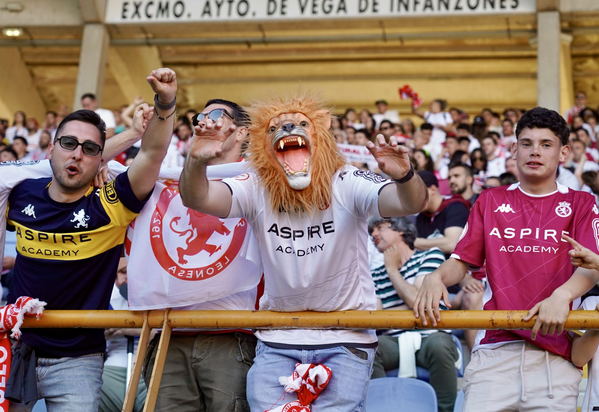 Así vivió el Reino de León el ascenso, en imágenes
