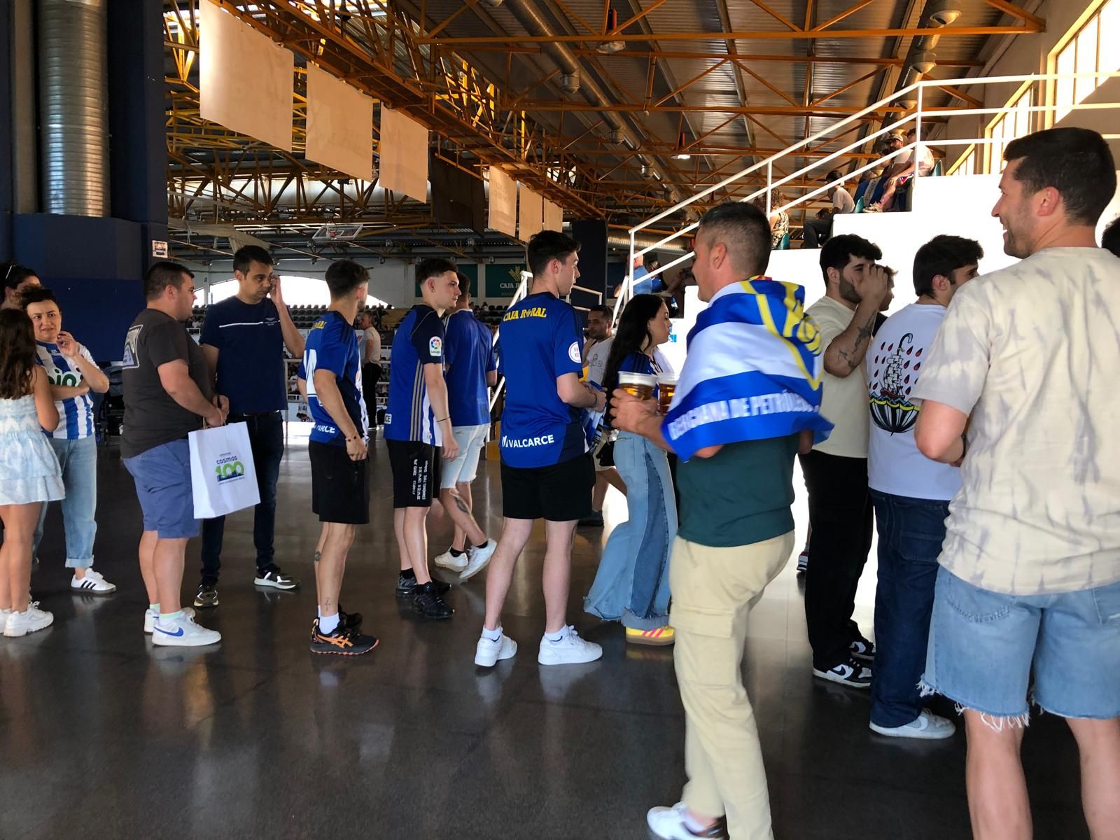 La afición de la Ponferradina sufre a pesar de la victoria