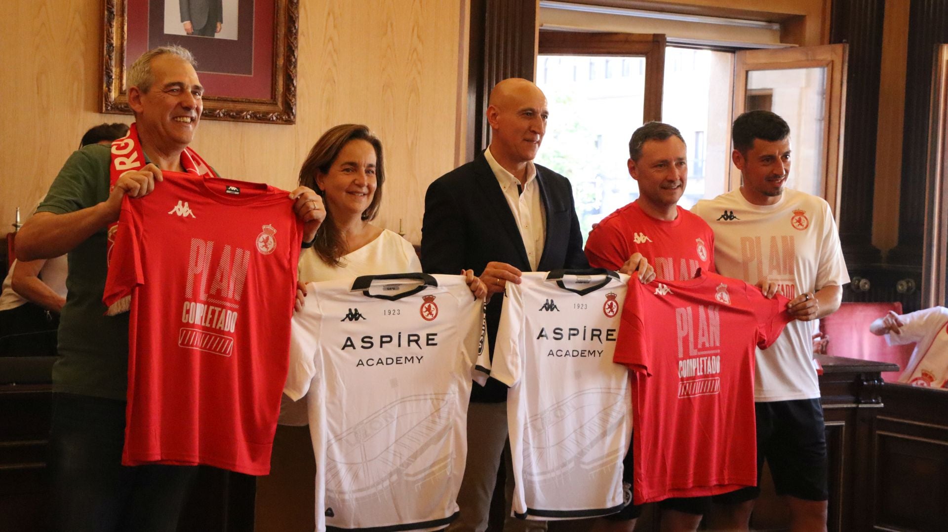 La rúa y recepción en San Marcelo de la Cultural, en imágenes