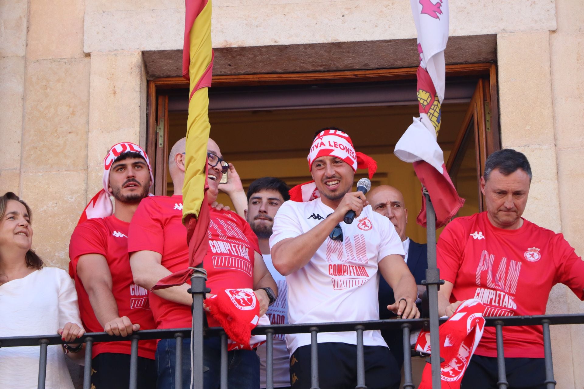 La rúa y recepción en San Marcelo de la Cultural, en imágenes