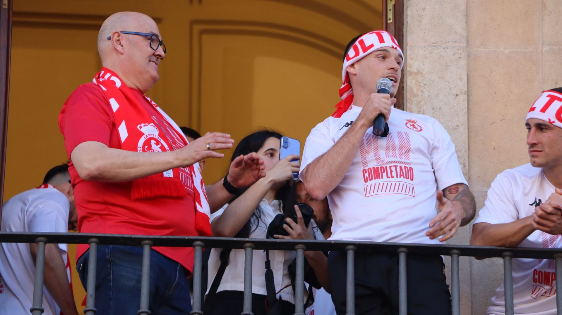 La rúa y recepción en San Marcelo de la Cultural, en imágenes