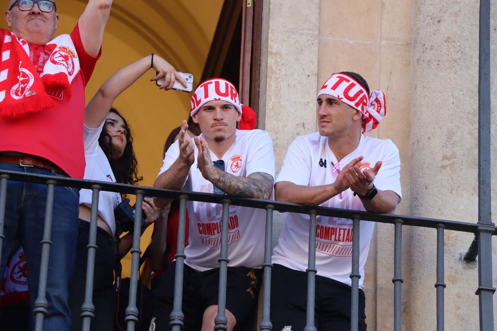 La rúa y recepción en San Marcelo de la Cultural, en imágenes