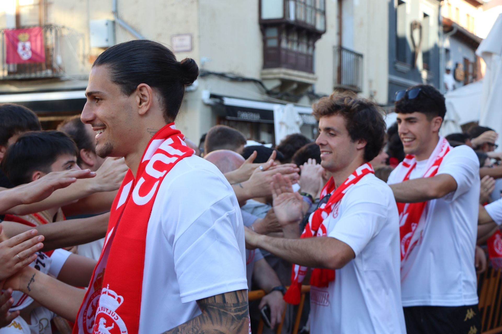 La rúa y recepción en San Marcelo de la Cultural, en imágenes