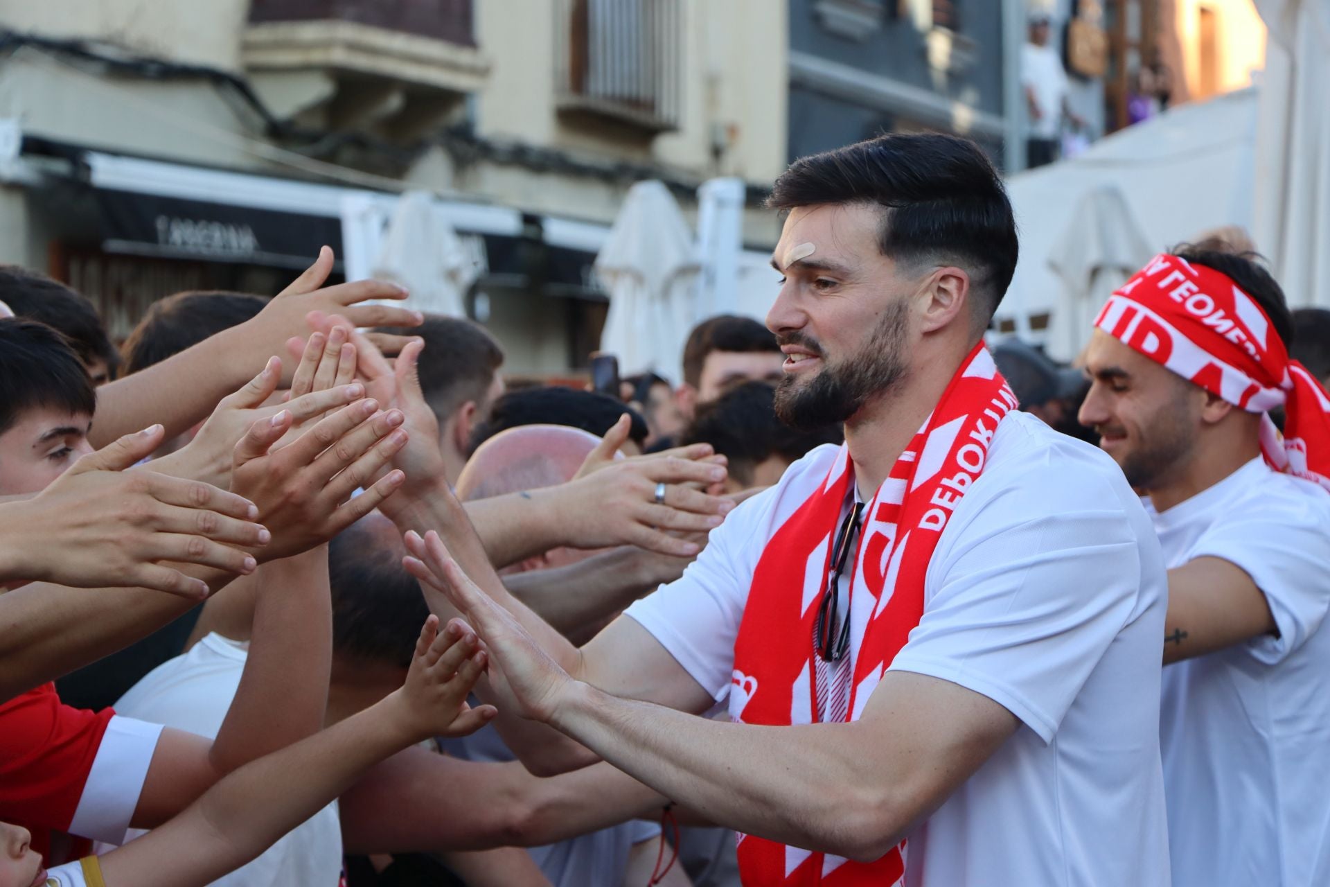 La rúa y recepción en San Marcelo de la Cultural, en imágenes