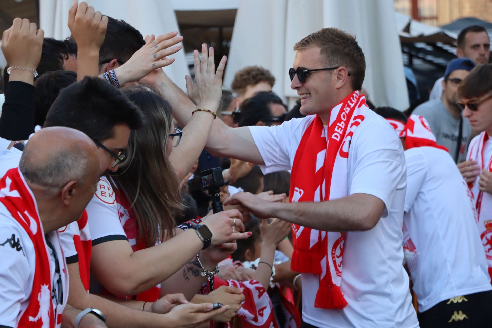 La rúa y recepción en San Marcelo de la Cultural, en imágenes