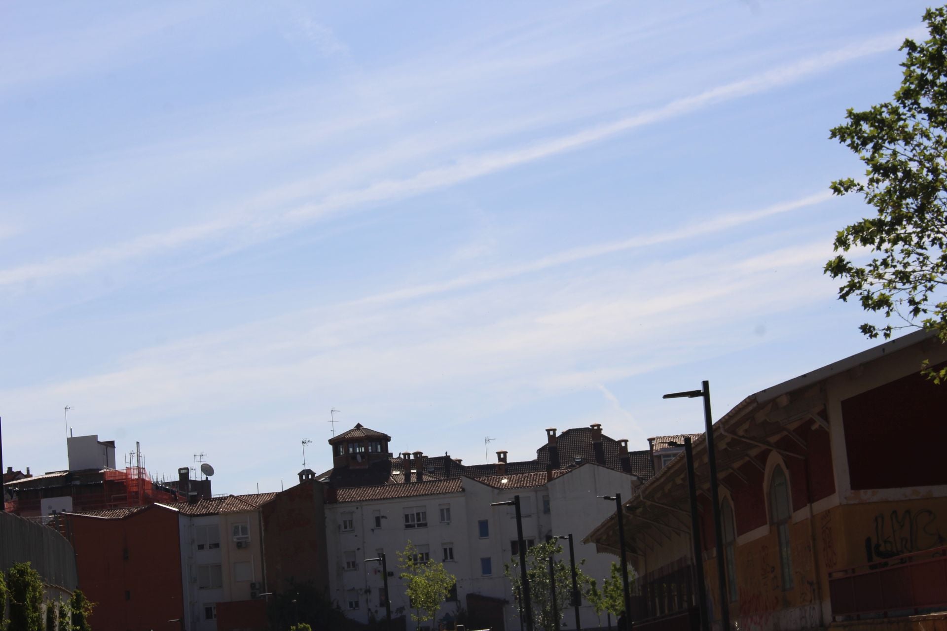 El entorno de Feve en León abre al tráfico