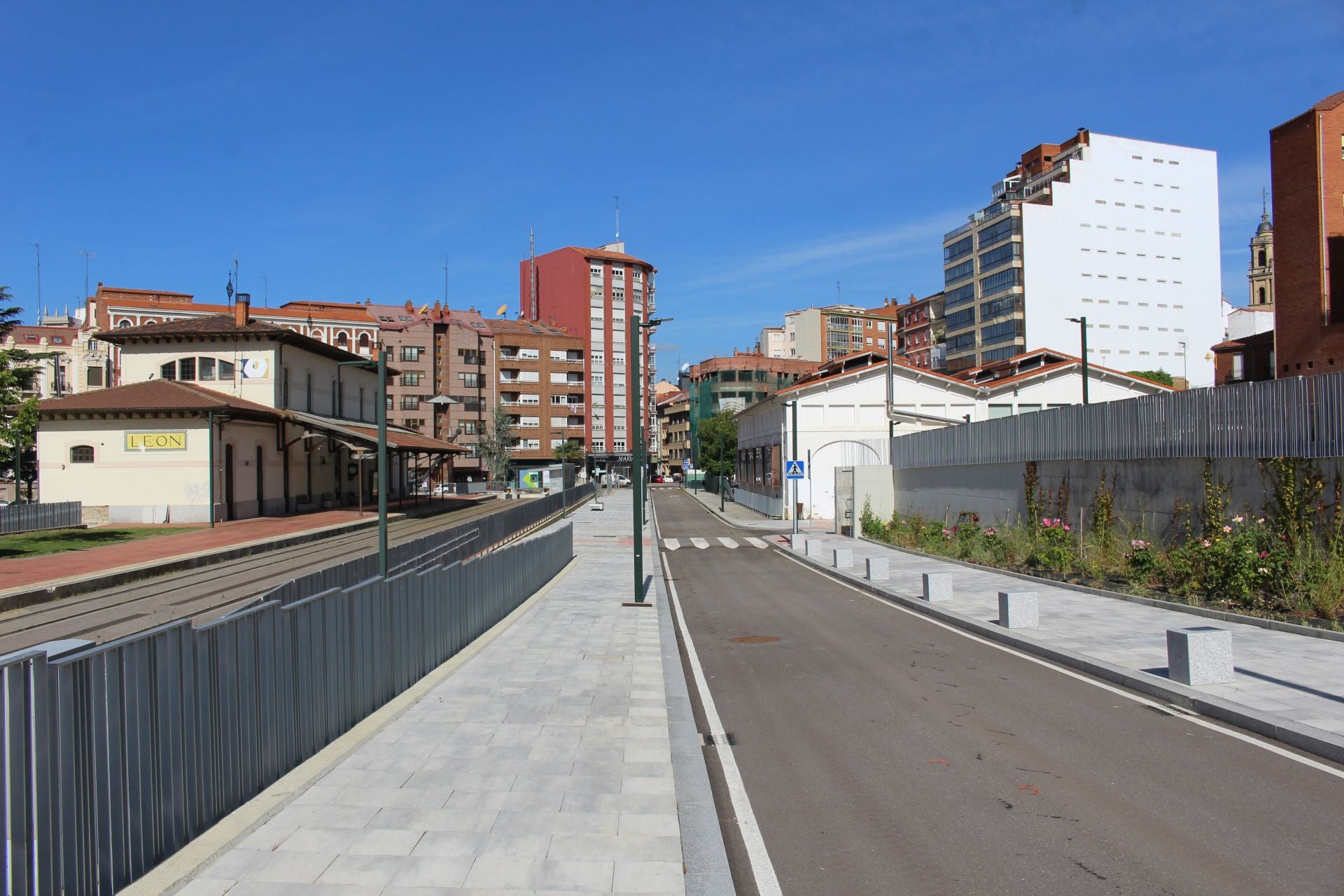 El entorno de Feve en León abre al tráfico