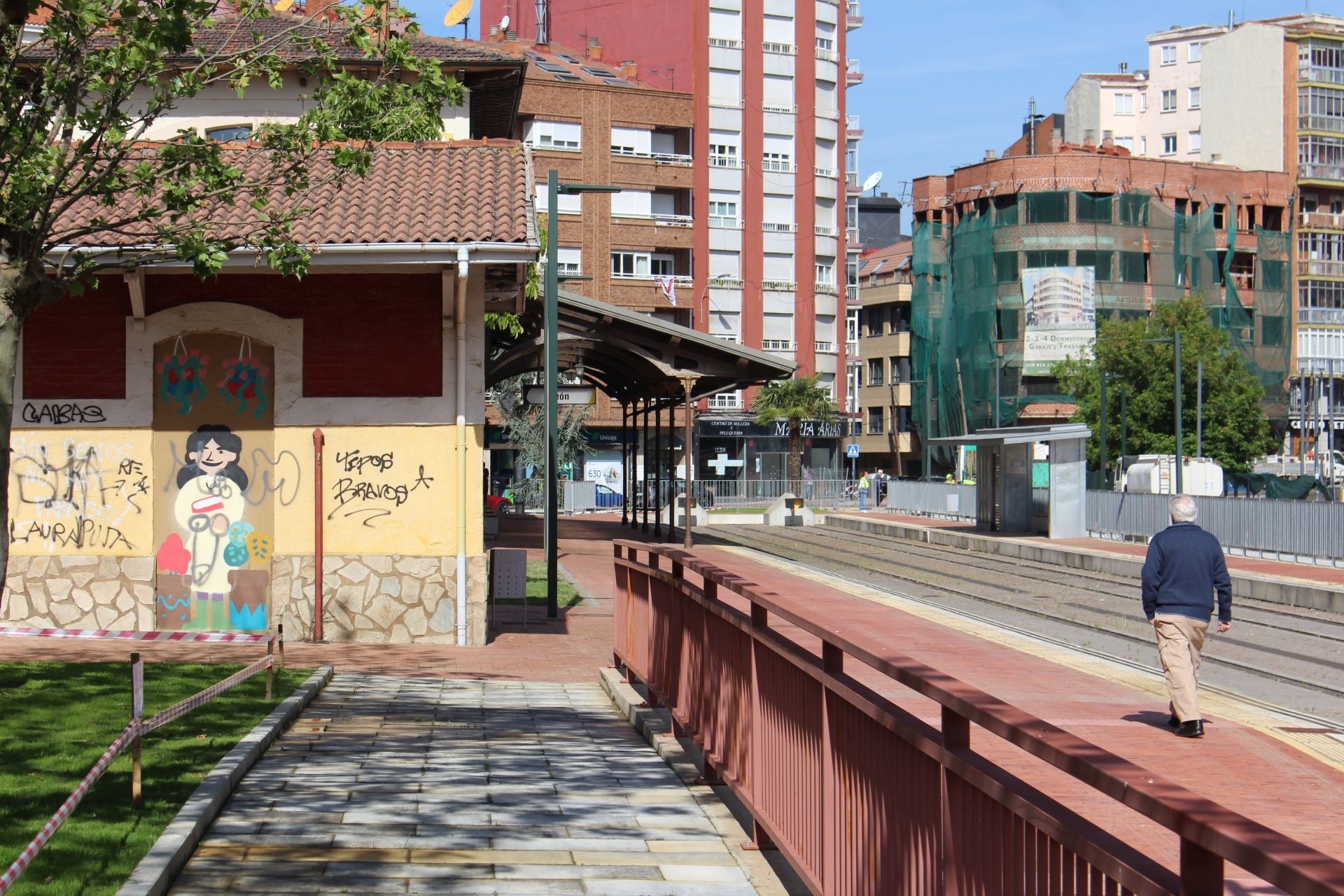 El entorno de Feve en León abre al tráfico