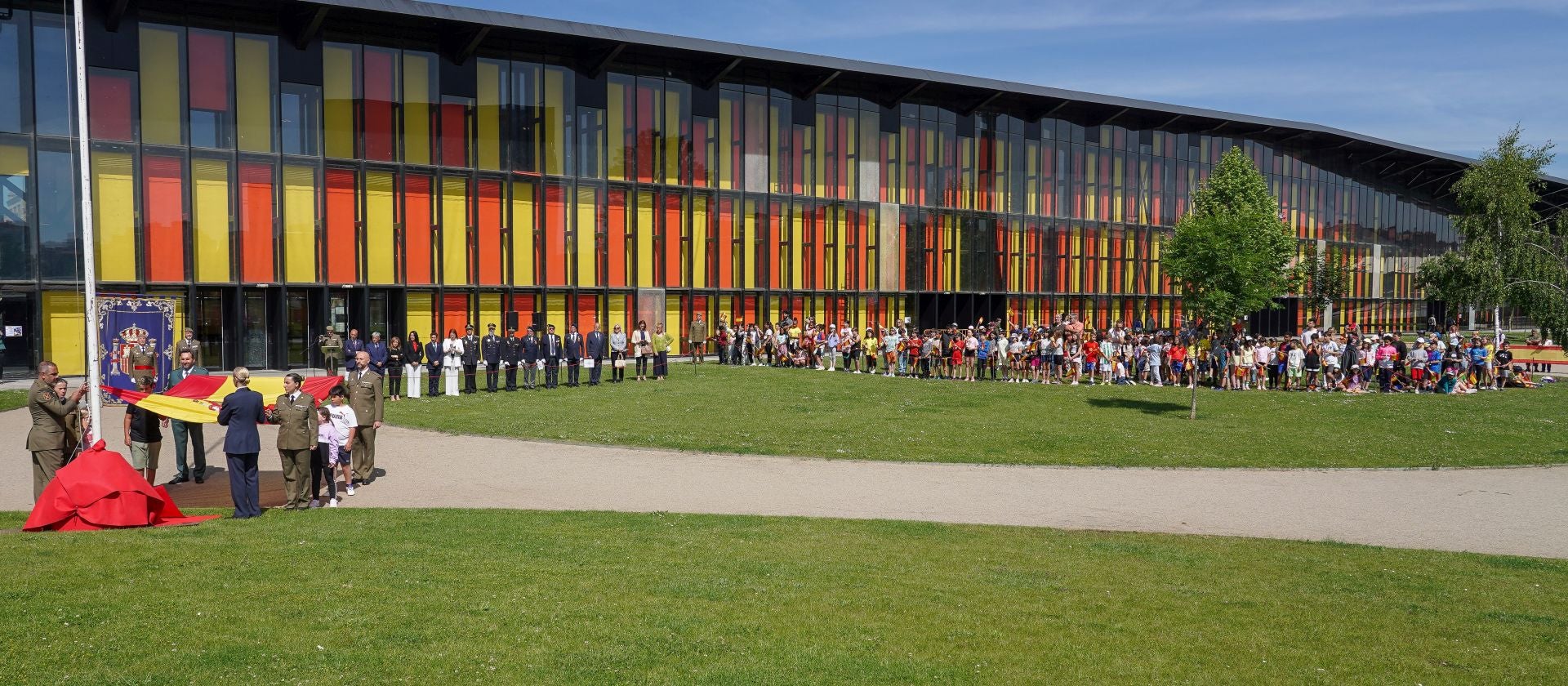 Las imágenes del Día de las Fuerzas Armadas en León