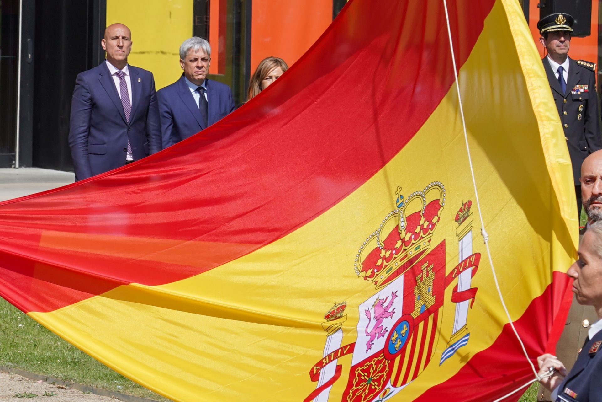 Las imágenes del Día de las Fuerzas Armadas en León