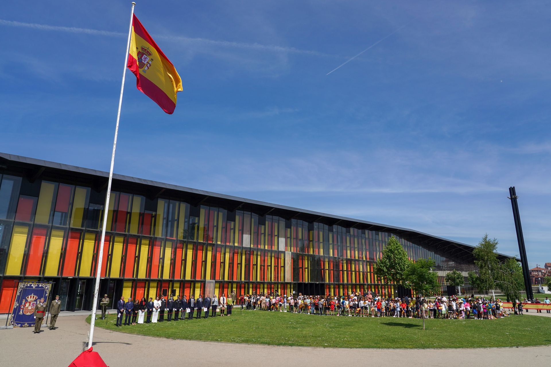 Las imágenes del Día de las Fuerzas Armadas en León