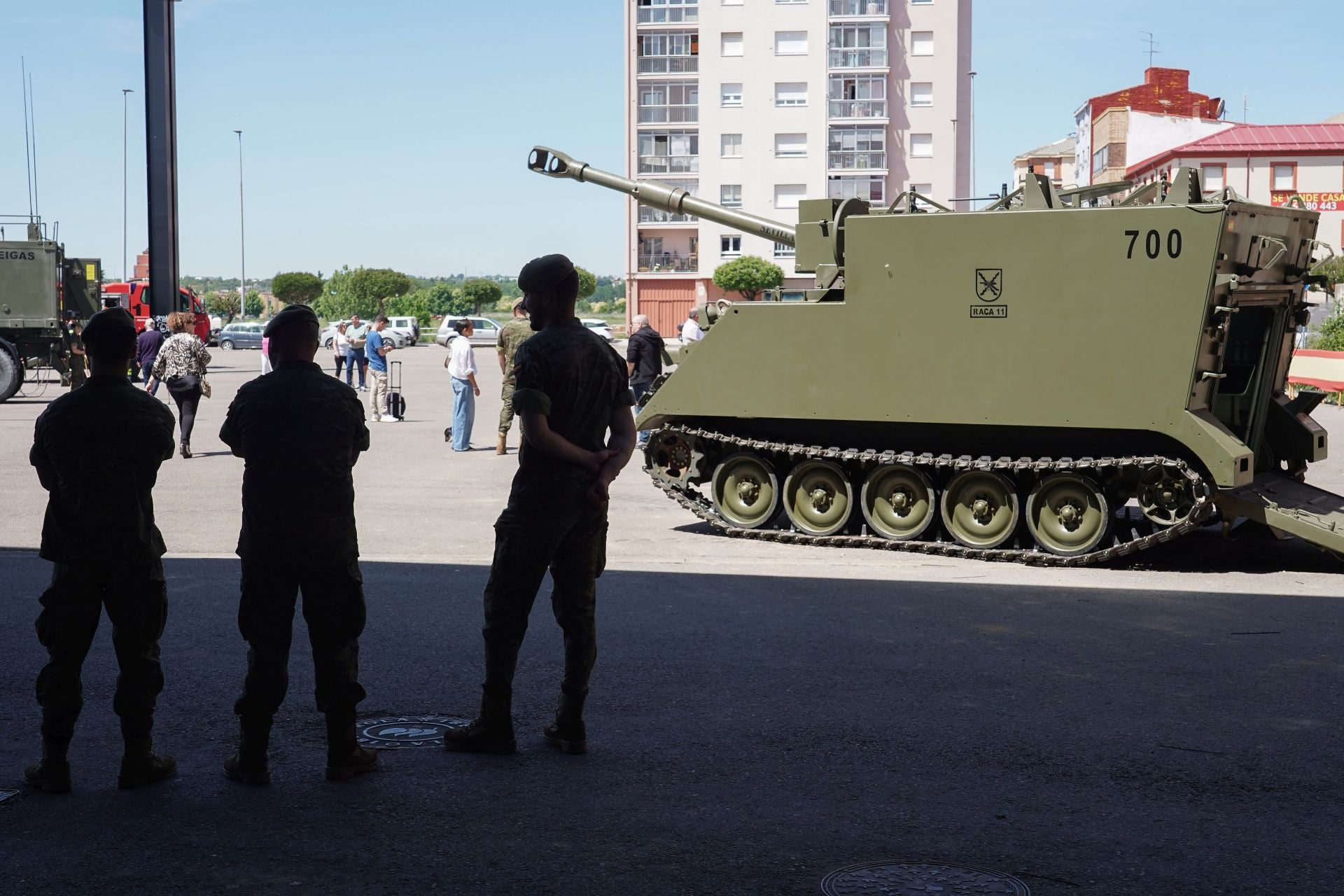 Las imágenes del Día de las Fuerzas Armadas en León