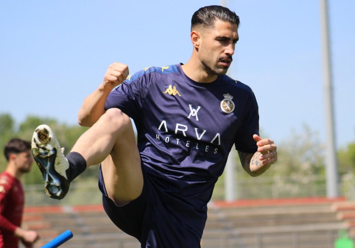 Víctor Ruiz, en el entrenamiento de este martes.