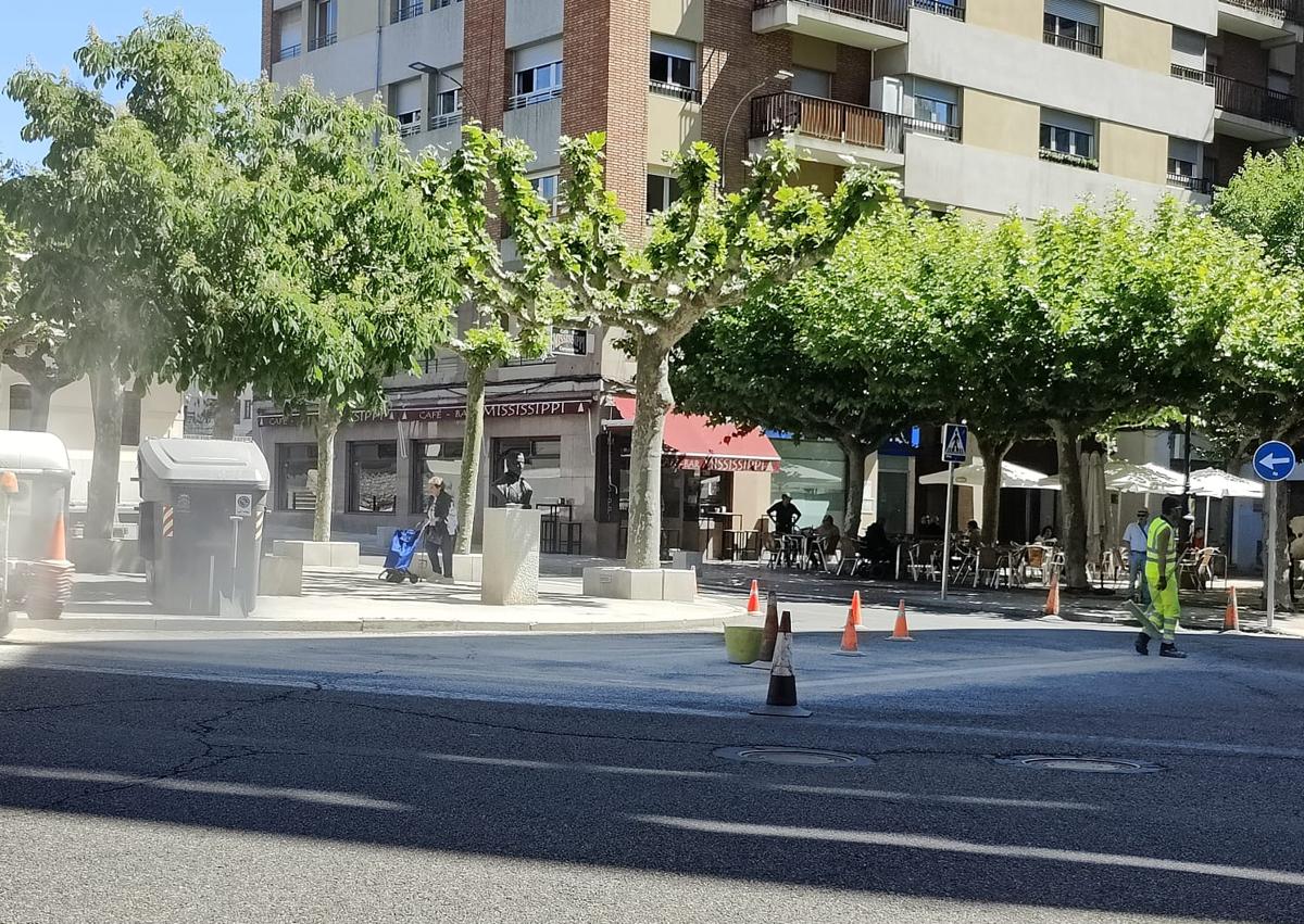 Imagen secundaria 1 - Los cambios del tráfico ahogan Suero de Quiñones y saturan Renueva