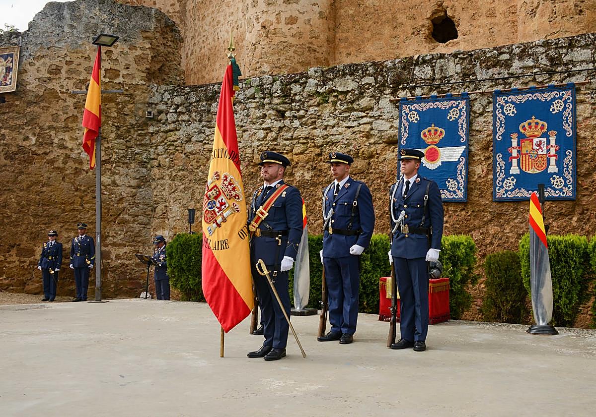 Imagen principal - Imágenes del acto.