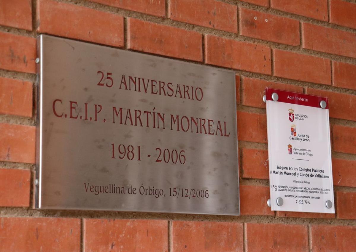 Imagen secundaria 1 - Arantxa Leunda y Amaya Gutiérrez, profesoras del CEIP Martín Monreal.
