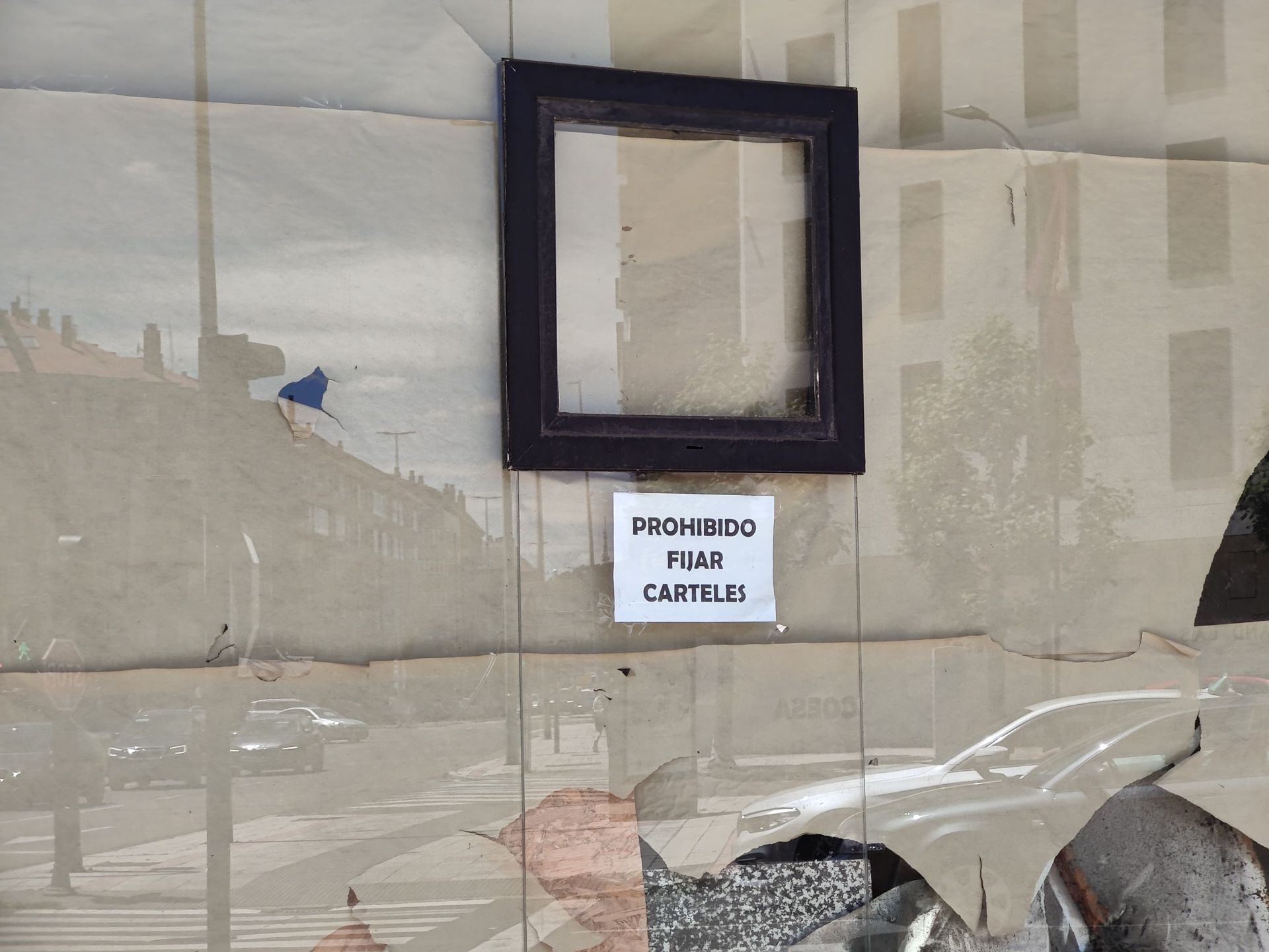 Un comercio cerrado en León.