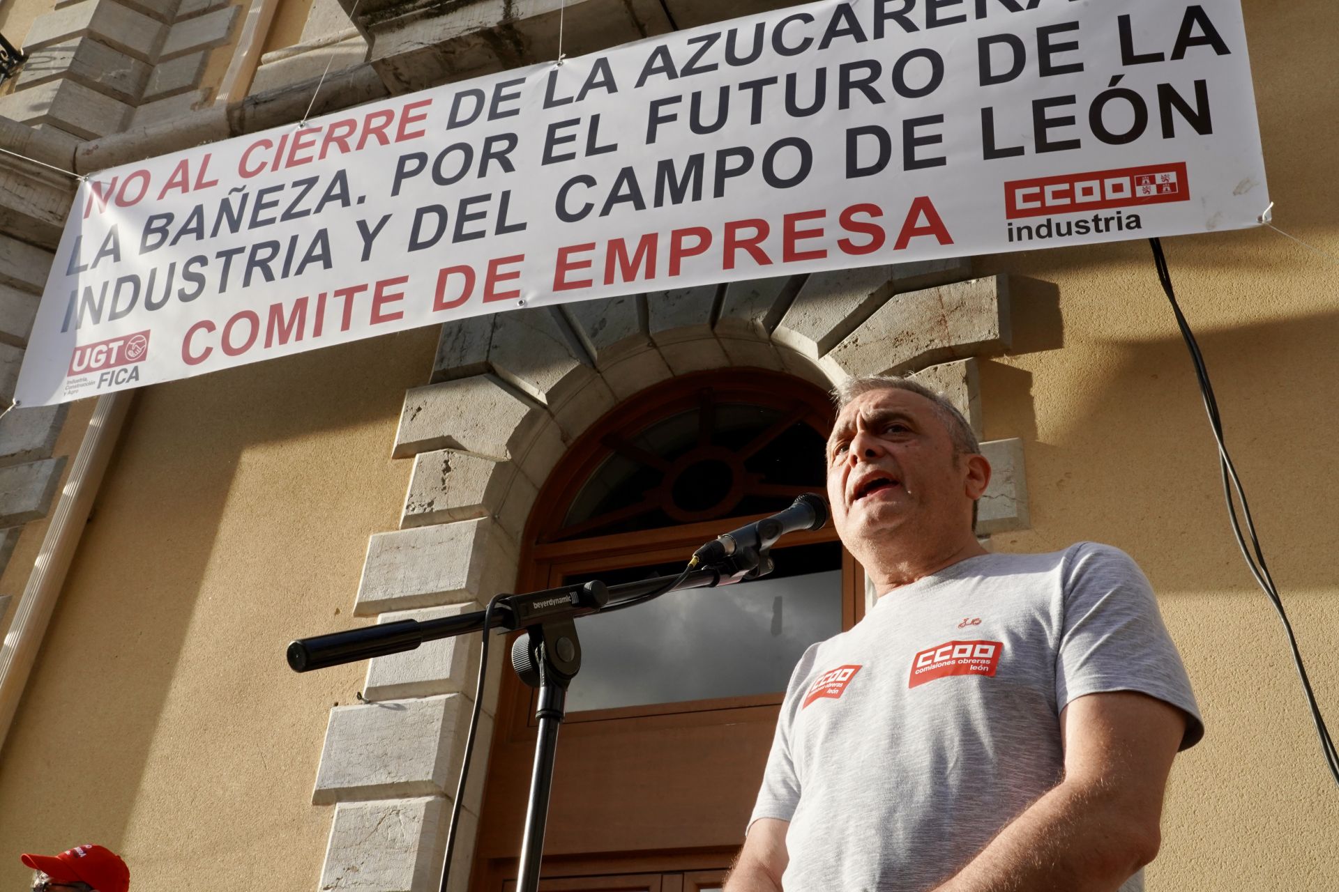 Las imágenes de la concentración en La Bañeza