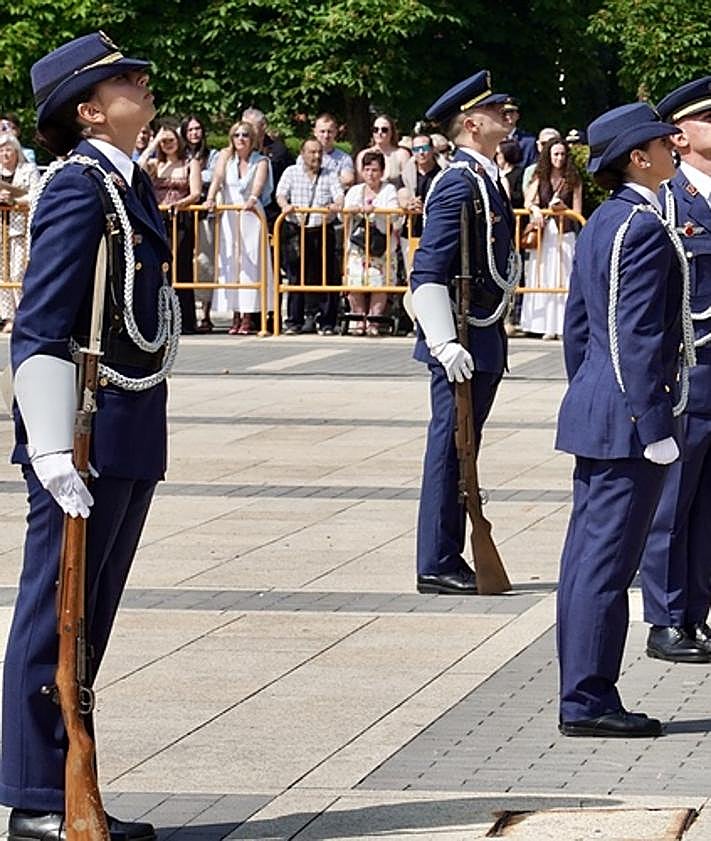 Imagen secundaria 2 - Imágenes del acto.