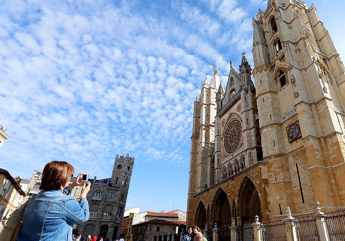 Las tormentas y chubascos aislados dejan un tiempo estable para el jueves, 12 de junio, en la provincia de León
