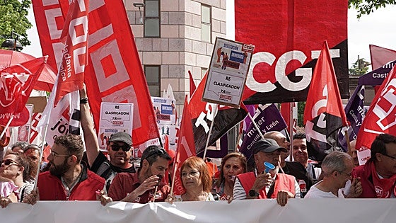 Los sindicatos cargan contra la Junta por «bloquear» la reclasificación profesional de 13.000 funcionarios
