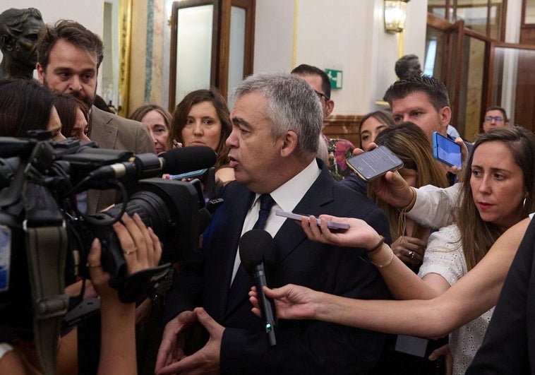 Moción de censura, petición de elecciones y dimisión: Las reacciones ante el informe de la UCO