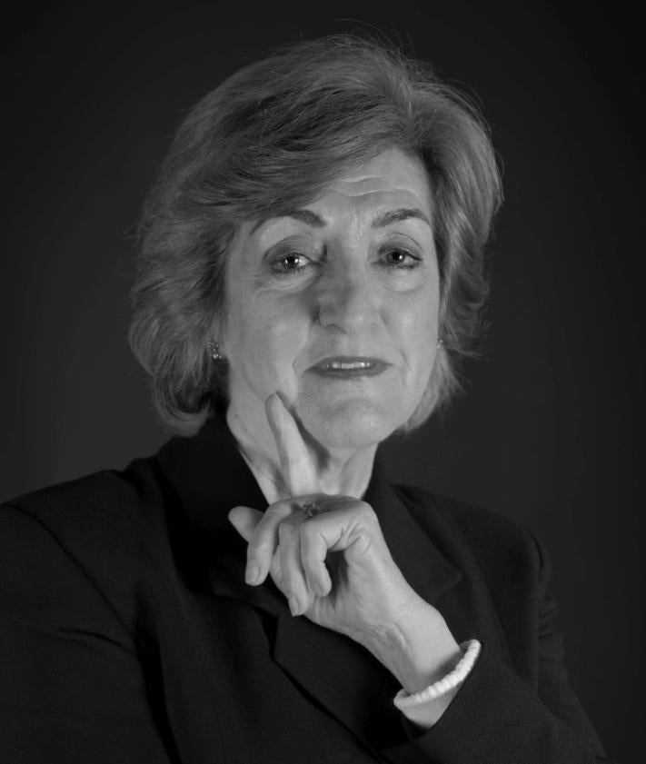 İkincil Görüntü 2 - Serginin daha fazla görüntüsü ve Irene Andres -Suárez.